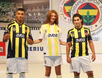 New Kits On Show Fenerbahce Sports Club Official Archive Website