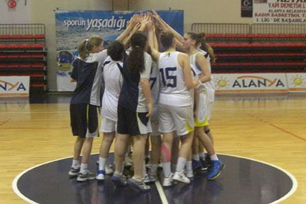 Kucuk Kizlarimiz Finalde Fenerbahce Spor Kulubu Resmi Arsiv Sitesi