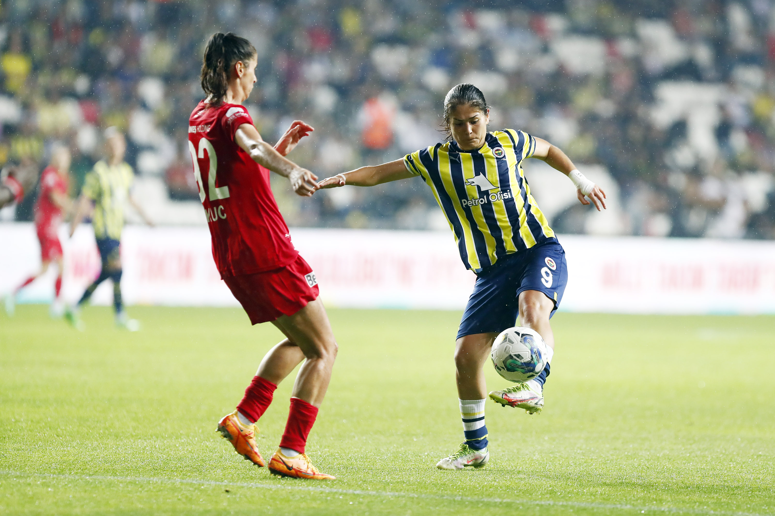Ankara BŞB. Fomget G.S.K 4-2 Fenerbahçe Petrol Ofisi (Turkcell Kadın Futbol Süper Ligi finali)