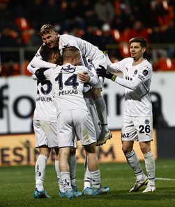 aytemiz-alanyaspor-3-besiktas-2-u-19_705x400.jpg