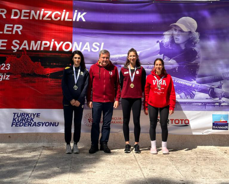 Kürekçilerimiz, Büyükler Türkiye Kürek Şampiyonası Yarışlarının ilk gününü zirvede tamamladı