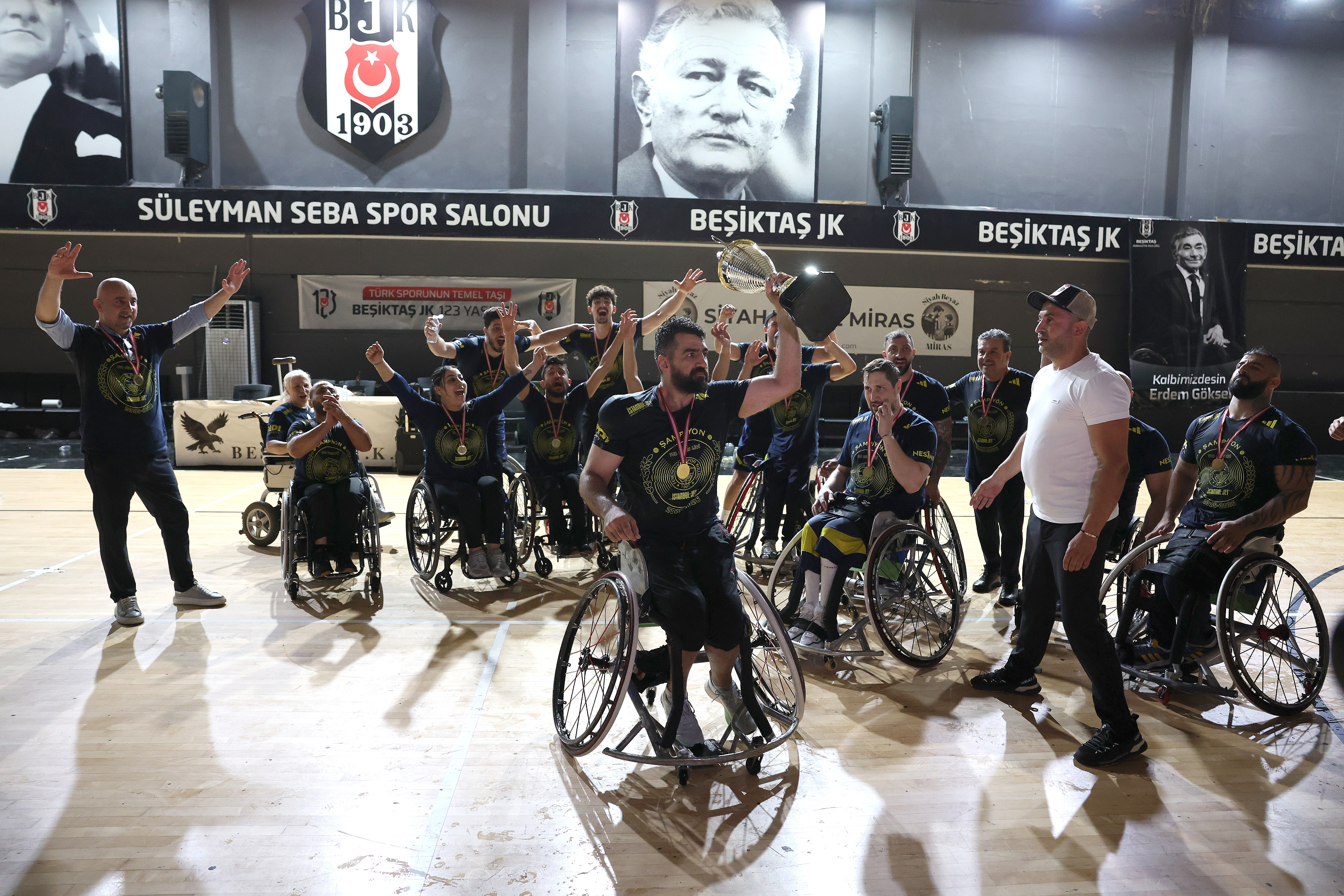 Galeri Fotoğrafı