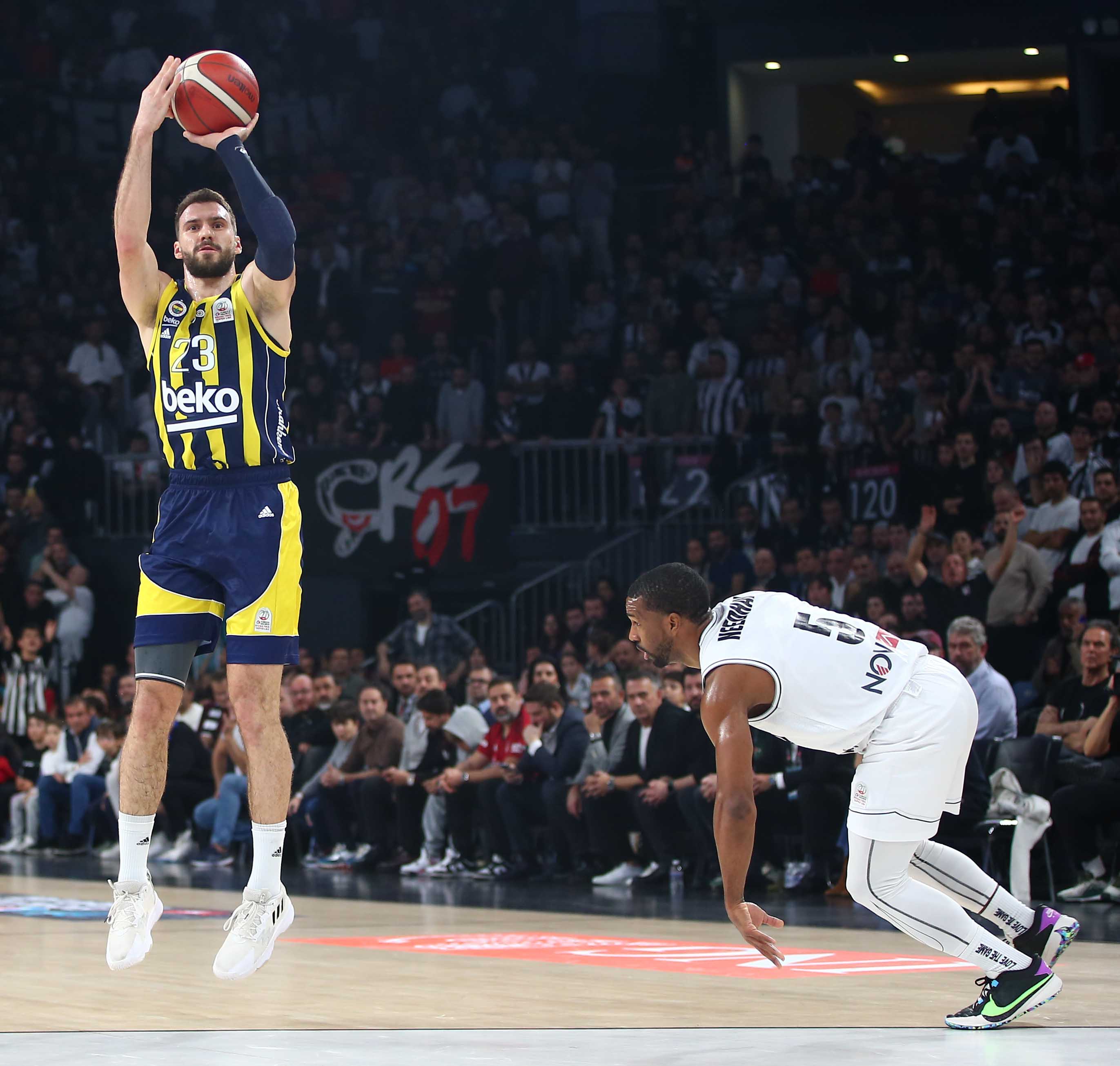 Beşiktaş Emlakjet on X: 𝟭𝟬.𝟬𝟬𝟬 𝗕𝗶𝗹𝗲𝘁! 🦅 Beşiktaş Emlakjet  Takımımızın, Sinan Erdem Spor Salonu'nda Fenerbahçe Beko ile karşılaşacağı  maç için satılan bilet sayısı henüz 48 saat olmadan 𝟭𝟬.𝟬𝟬𝟬 adedine  ulaştı. 🔥 Büyük