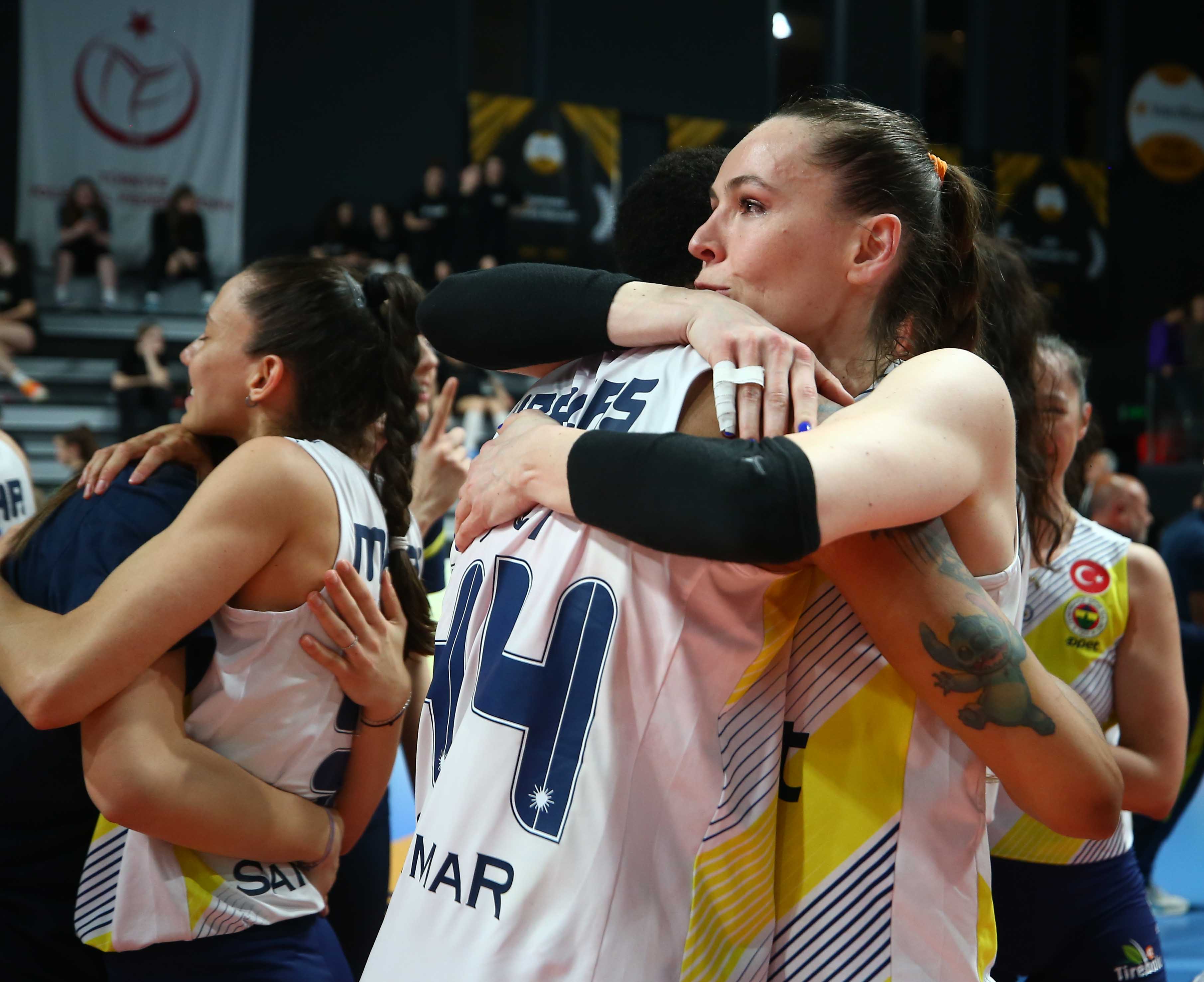 Fenerbahçe Opet Kadın Voleybol Takımımız, Misli.com Sultanlar Ligi’nde adını finale yazdırdı