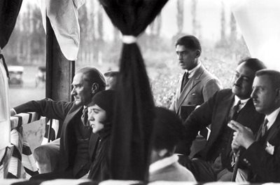 FenerbahceOrg_AtaturkFB_01_1925_Kapak-(2).jpg