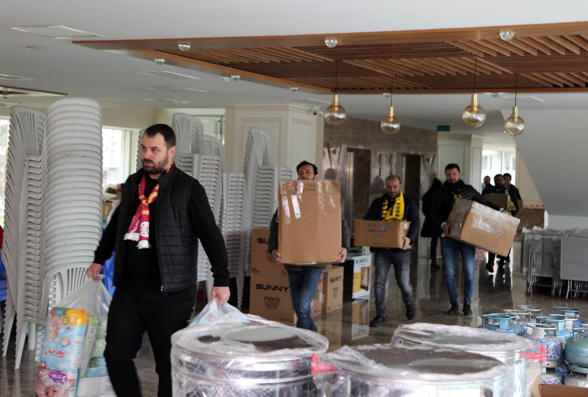 Ordu Derneğimiz, Ordu Ticaret ve Sanayi Odası ve Ordu Galatasaraylılar Derneği ile birlikte deprem bölgesine konteyner yardımı yaptı