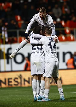 aytemiz-alanyaspor-3-besiktas-2-u-19_705x400.jpg