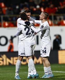 aytemiz-alanyaspor-3-besiktas-2-u-19_705x400.jpg