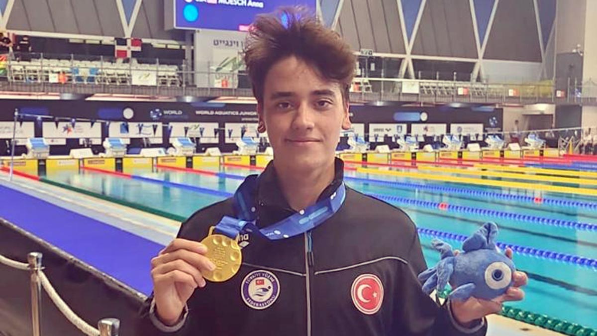 Our national swimmer Kuzey Tunçelli broke records and became the World Champion, also received second Olympic quota