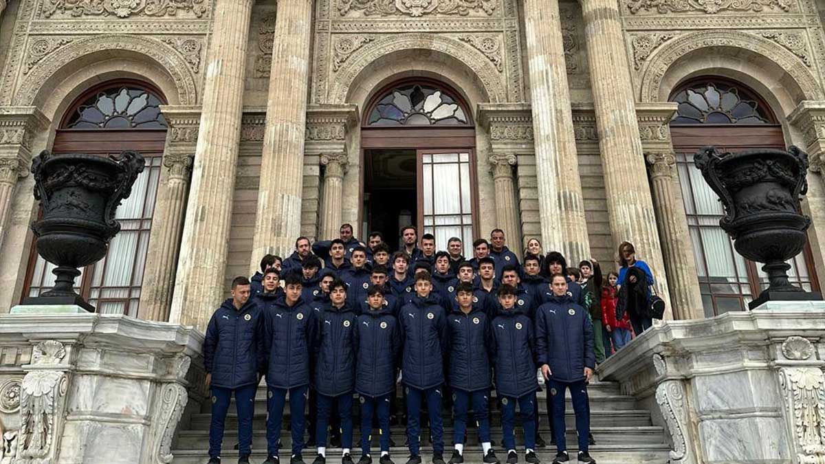 U16 Takımımız Dolmabahçe Sarayı’nı ziyaret etti