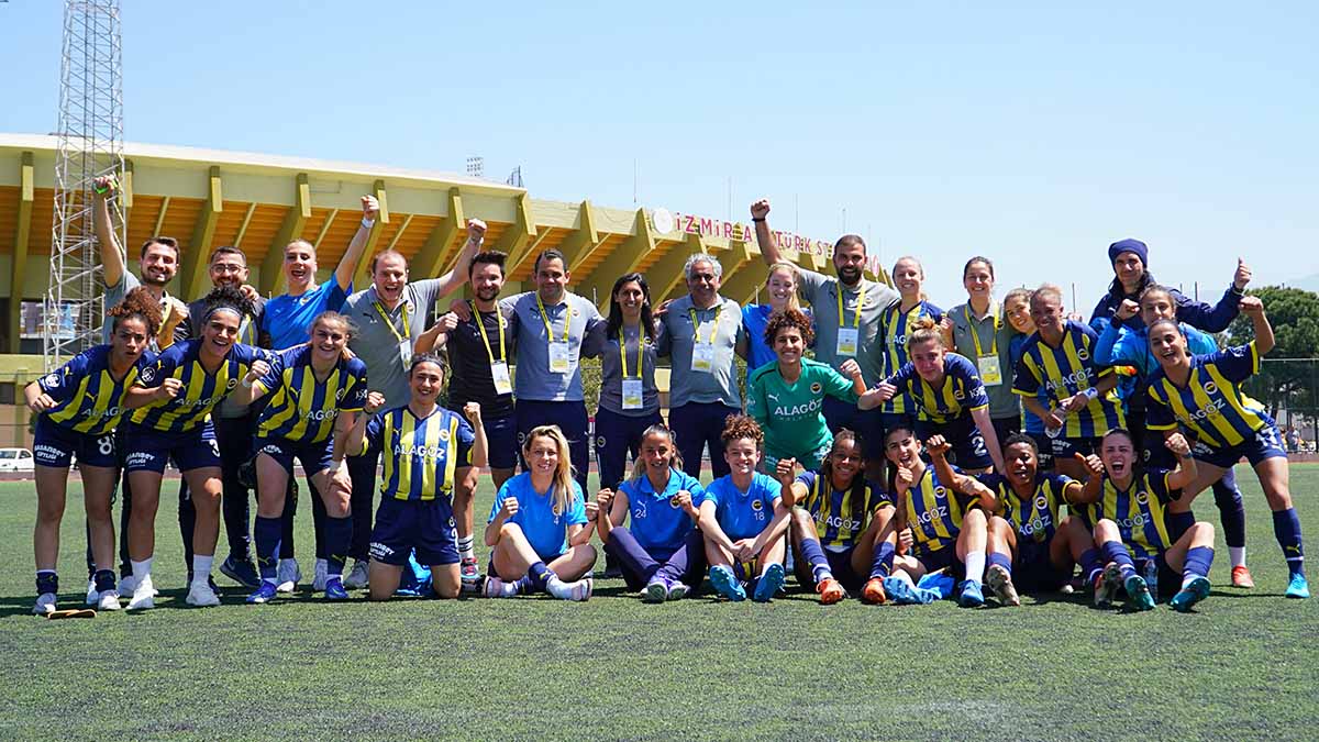 Kadın Futbol Takımımız, Turkcell Kadınlar Süper Ligi play-off yarı final ilk maçına çıkıyor