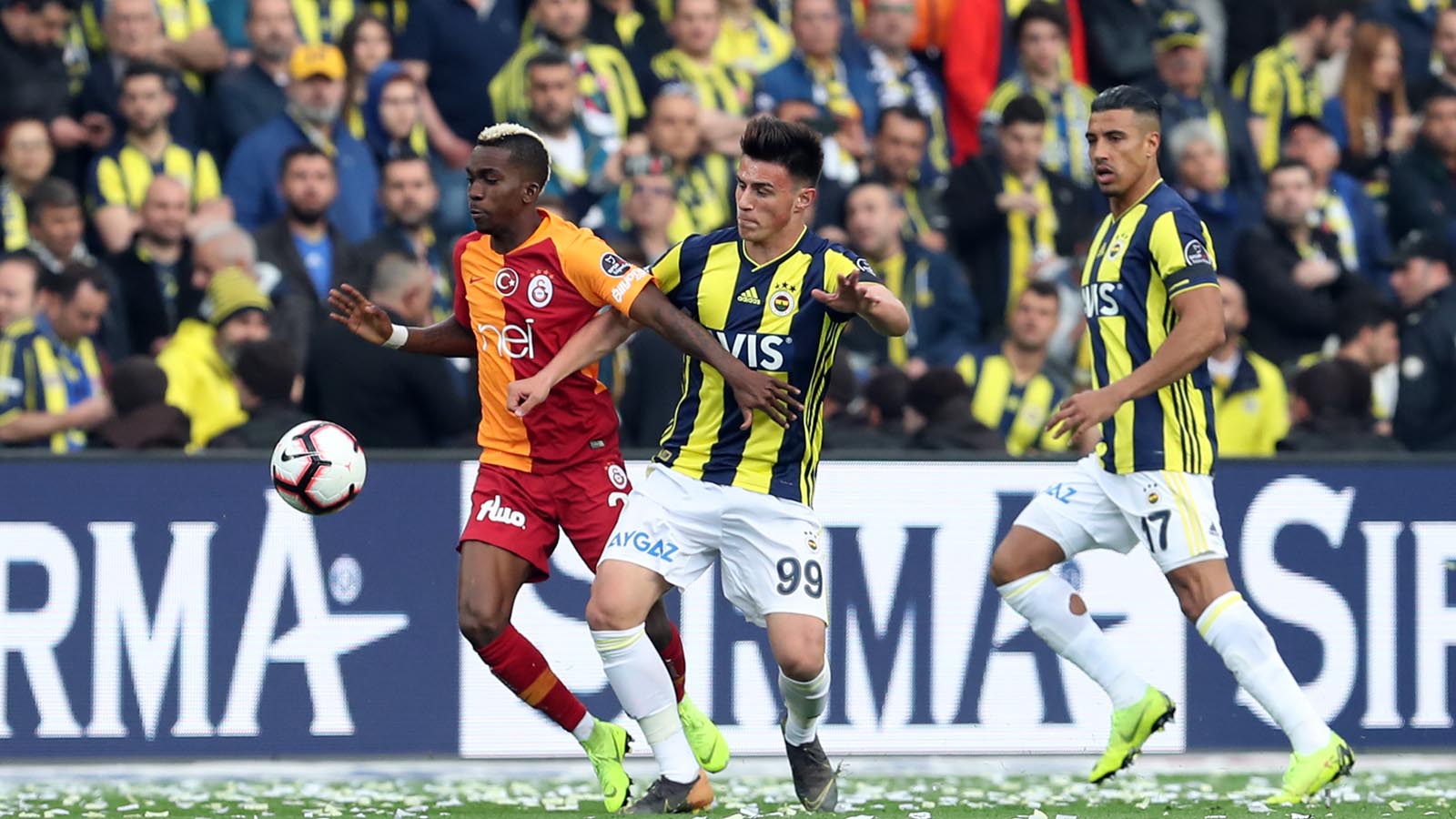 Escalações de Fenerbahçe x Galatasaray