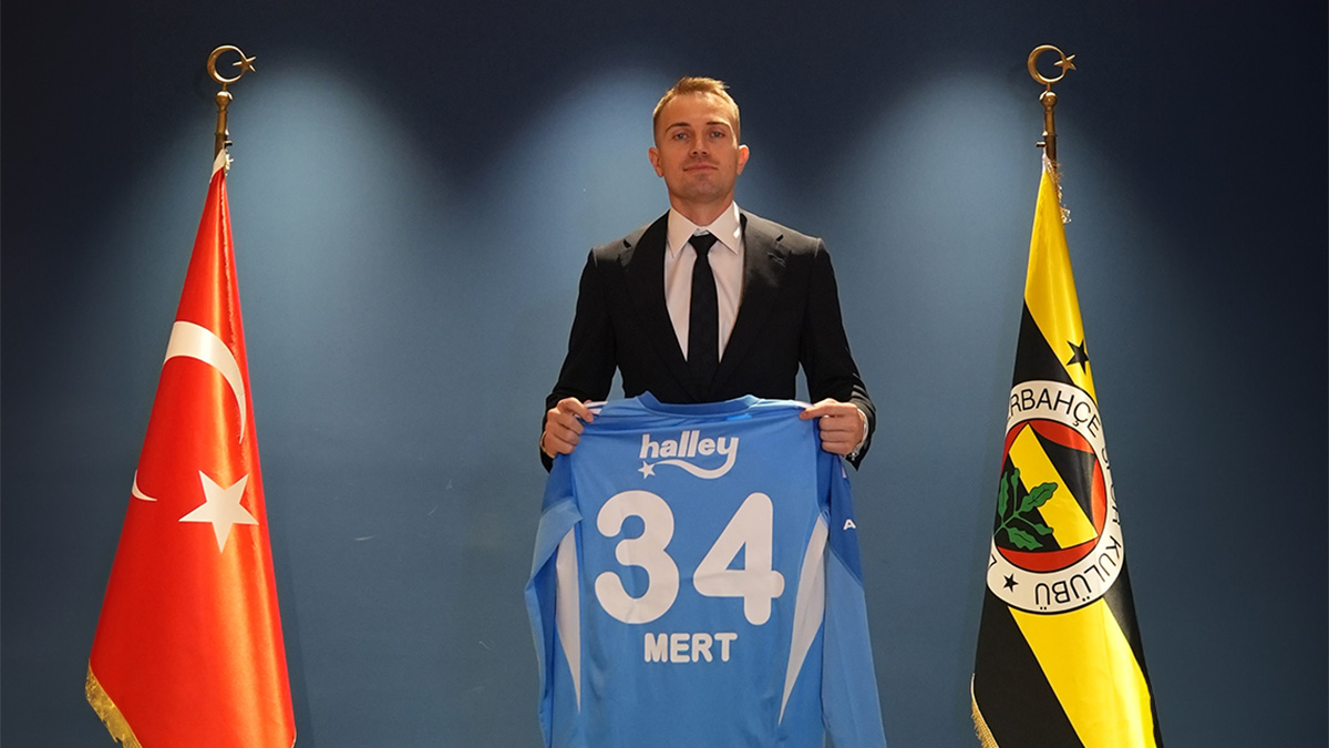 Mert Günok: Fenerbahçe’yle futbol hayatıma başladım, Fenerbahçe’yle beraber futbolculuk hayatıma son noktayı koymak istiyorum