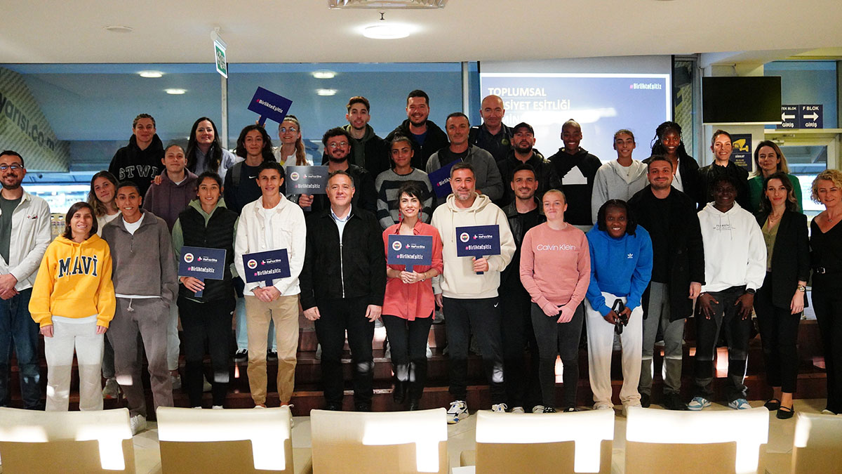 Fenerbahçe Petrol Ofisi Kadın Futbol Takımımız, HeForShe seminerine katıldı