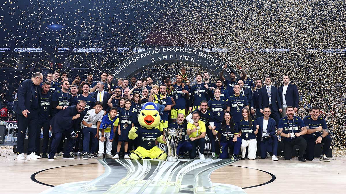CUMHURBAŞKANLIĞI KUPASI ŞAMPİYONU FENERBAHÇE TARFİN