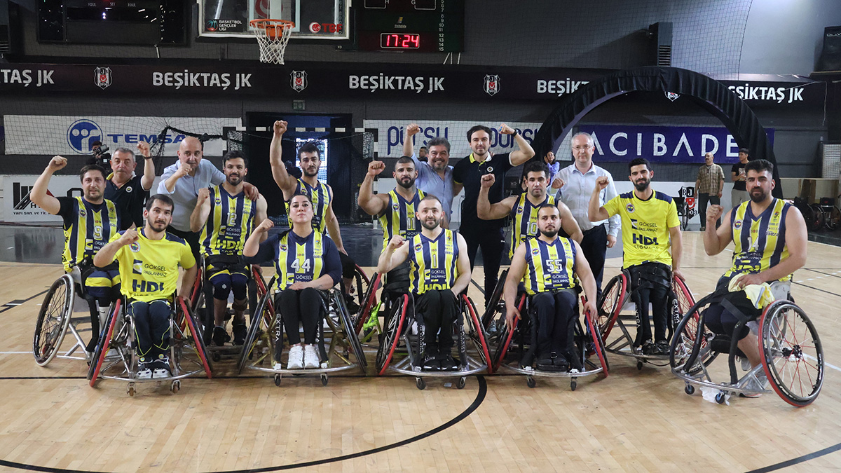 Fenerbahçe Göksel Çelik seriyi 1-1’e getirdi