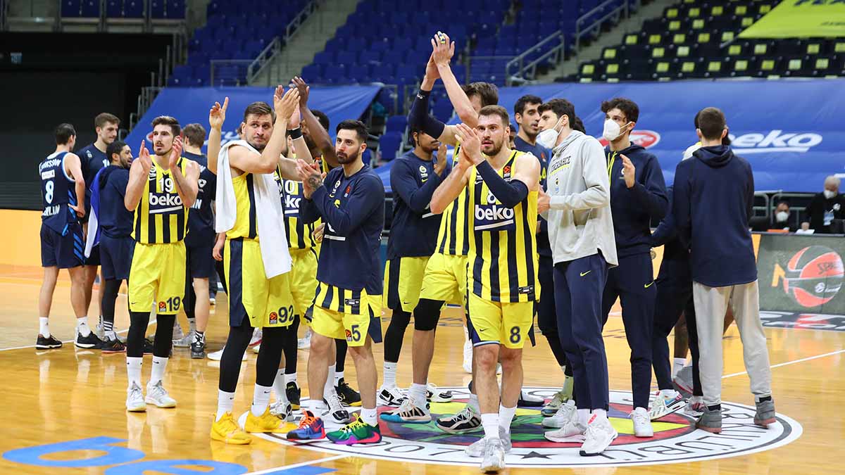 9 top oyna Fenerbahçe Beko-Anadolu Efes maçı ne ...